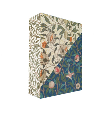 Cover image for 9781851778492 - V&A Pattern: William Morris - 100 Postcards