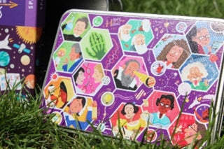 Supplemental image for 5060254670225 - History Heroes' STEM Gift Tin