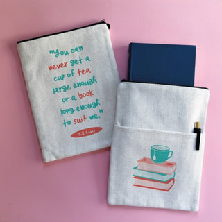 Supplemental image for 5060434075567 - Tea and Books Book Sleeve