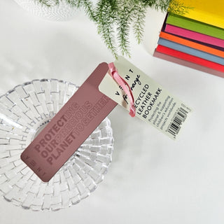 Cover image for 5060650183237 - Recycled Leather Bookmark - Powder Pink (Luxury) New