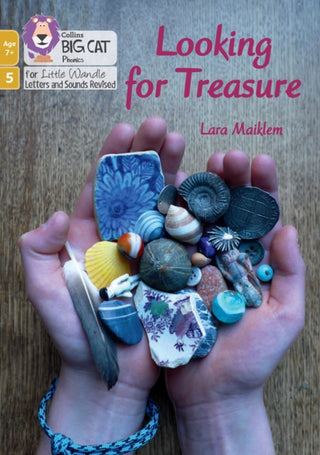 Cover image for 9780008552121 - Looking for Treasure