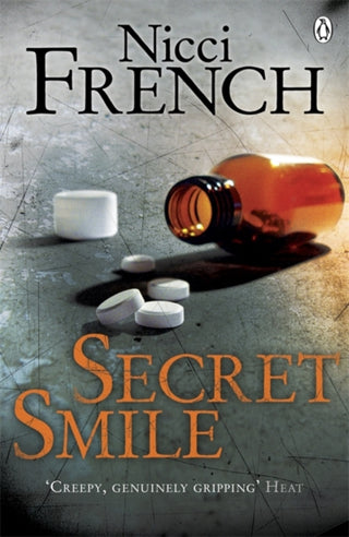 Cover image for 9780141034171 - Secret Smile