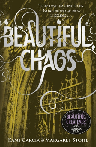 Cover image for 9780141335261 - Beautiful Chaos (Book 3)
