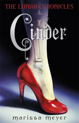 Cover image for 9780141340135 - Cinder (The Lunar Chronicles Book 1)
