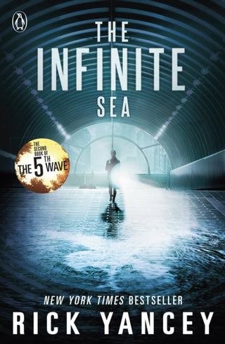 Cover image for 9780141345871 - The 5th Wave: The Infinite Sea (Book 2)