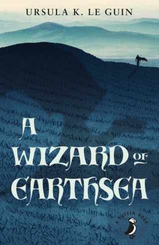 Cover image for 9780141354910 - A Wizard of Earthsea