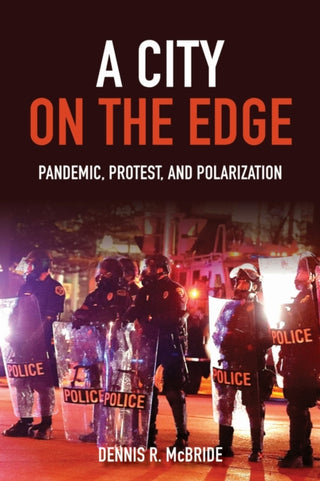 Cover image for 9780253074072 - A City on the Edge