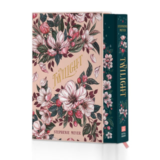 Cover image for 9780349125930 - Twilight Deluxe Collector's Edition