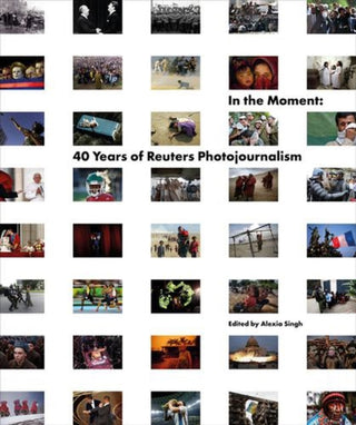 Cover image for 9780500029138 - In the Moment