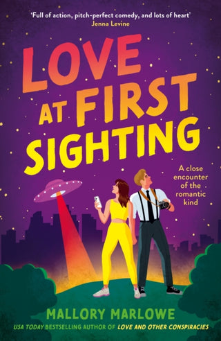 Cover image for 9781035925889 - Love at First Sighting