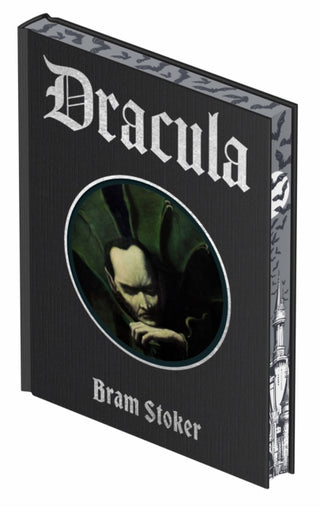Cover image for 9781398856097 - Dracula