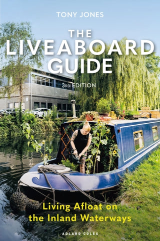 Cover image for 9781399417334 - The Liveaboard Guide 3rd edition