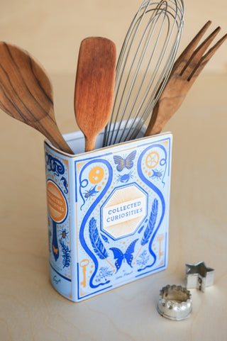 Supplemental image for 9781452172736 - Bibliophile Ceramic Vase: Collected Curiosities illustrated by Jane Mount