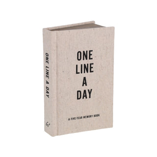 Supplemental image for 9781452174792 - Canvas One Line a Day