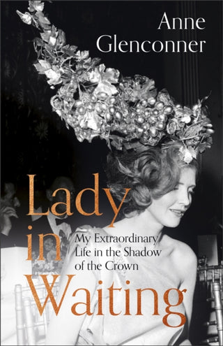 Cover image for 9781529359060 - Lady in Waiting