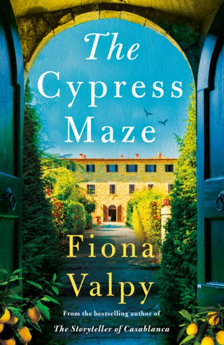 Cover image for 9781542035200 - The Cypress Maze