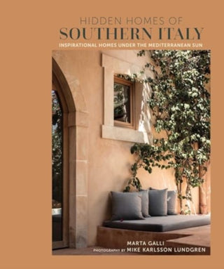 Cover image for 9781788796705 - Hidden Homes of Southern Italy