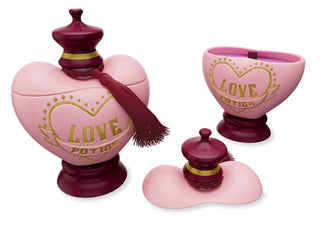 Supplemental image for 9798337401584 - Harry Potter: Love Potion Candle